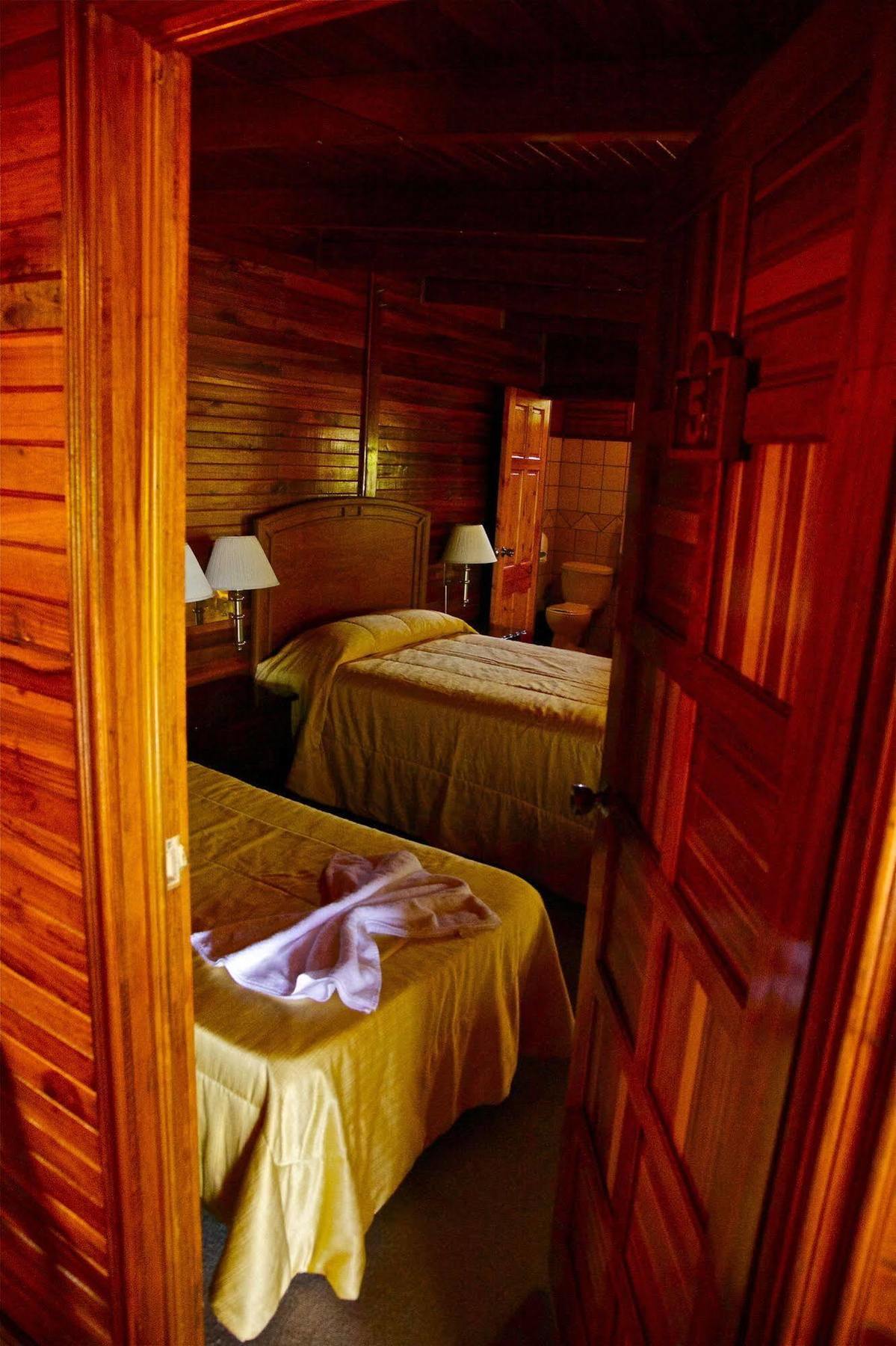 Santa Elena Lodge Cuajiniquil Eksteriør bilde